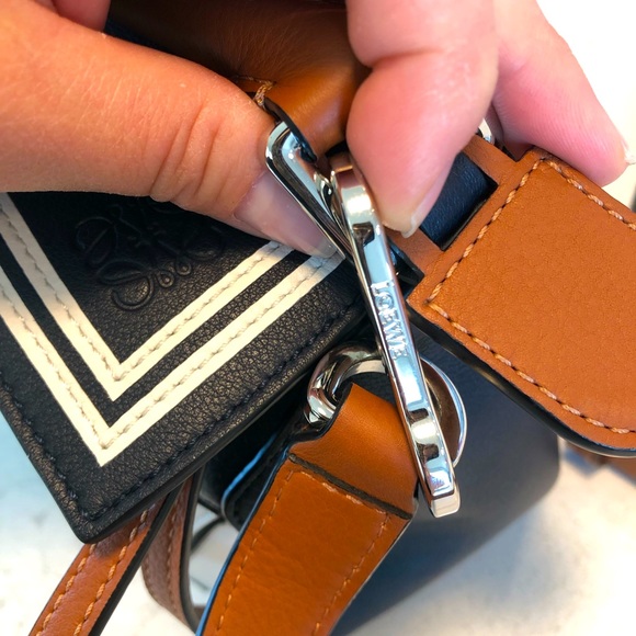 Loewe puzzle bag medium size 👜 - Picture 5 of 9